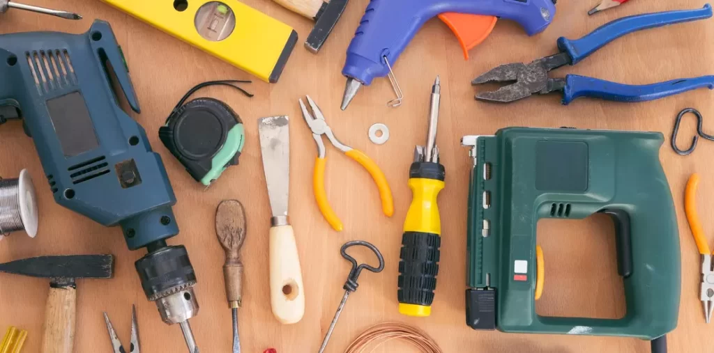 11 Essential Tools You Must Have When Moving